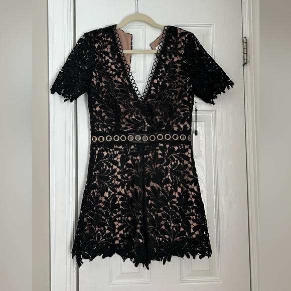 ASTR the label Grommet lace romper, size S - Picture 15 of 16